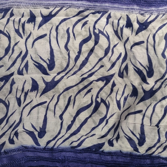 Scarf - Picture 2 of 2